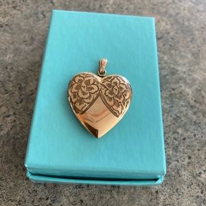💛 Vintage 12k Gold-Filled Heart Photo Locket, EUC